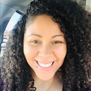 Meet your Posher, Gabriella